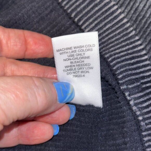 Arizona Ribbed V-Neck Long Sleeve Crop Top Juniors Large Phantom Grey E22 - Picture 6 of 8